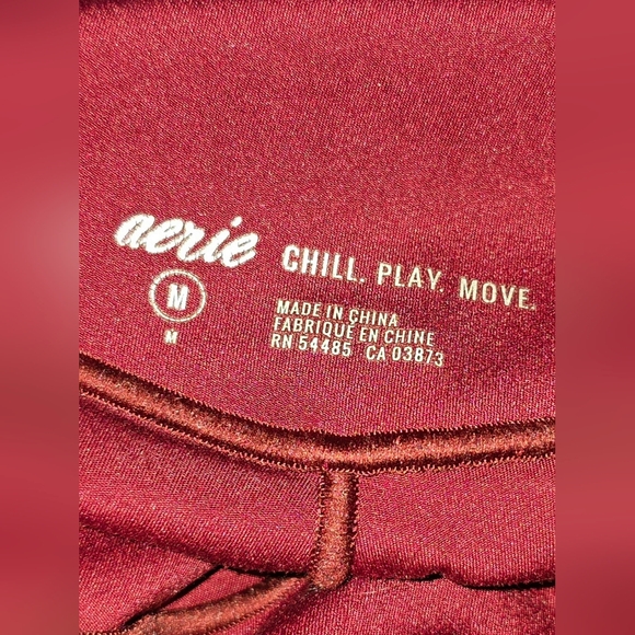 Aerie Women's Burgundy Leggings - Picture 3 of 3